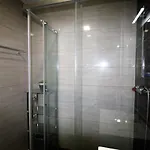 T1 Da Rocha/ Patio Da Rocha