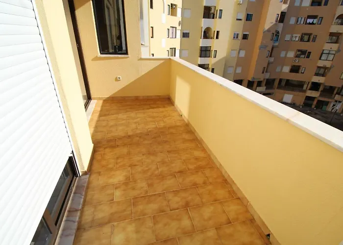 公寓 T1 Da Rocha/ Patio Da Rocha *