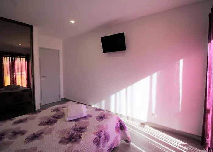 T1 Da Rocha/ Patio Da Rocha